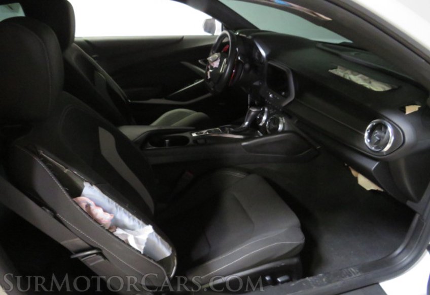 2021 Chevrolet Camaro - Image 21