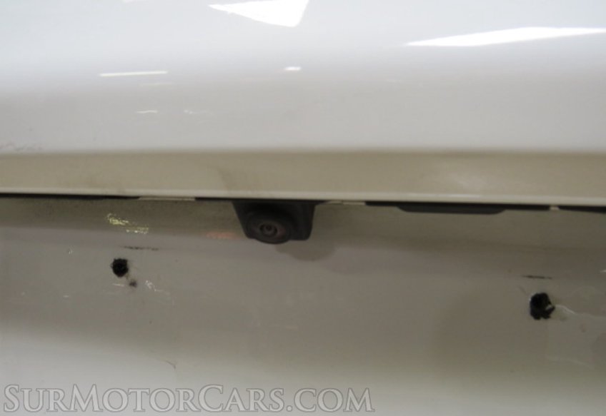 2021 Chevrolet Camaro - Image 15