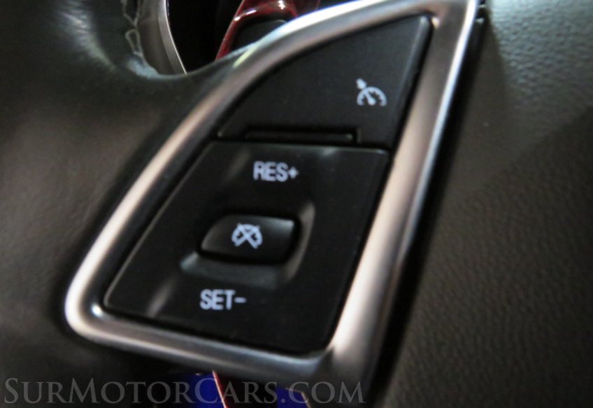 2021 Chevrolet Camaro - Image 25