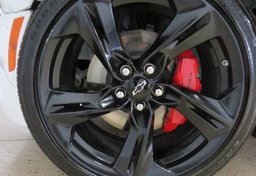 2021 Chevrolet Camaro - Image 16