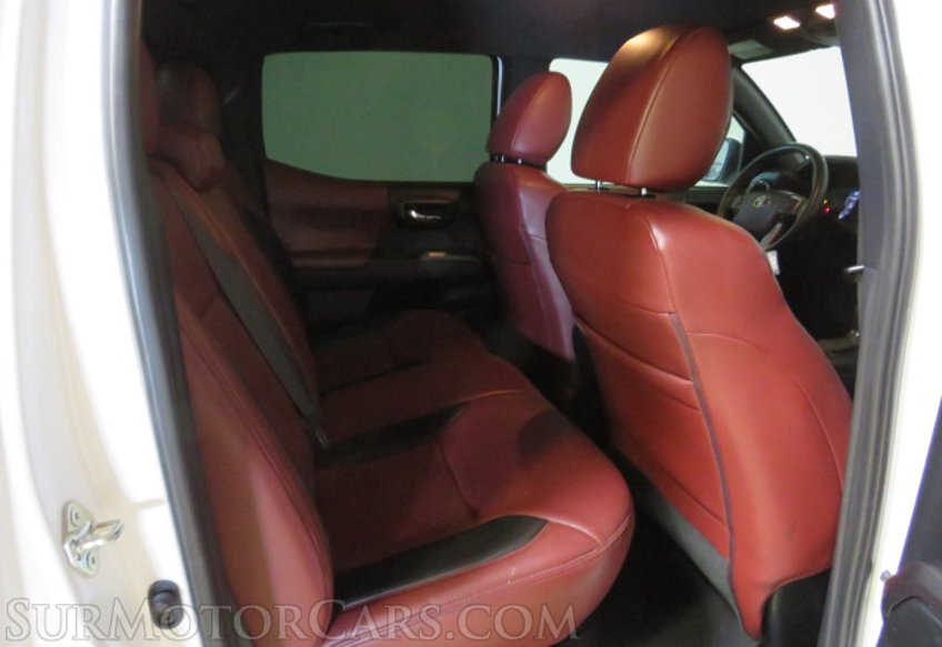 2017 Toyota Tacoma - Image 33