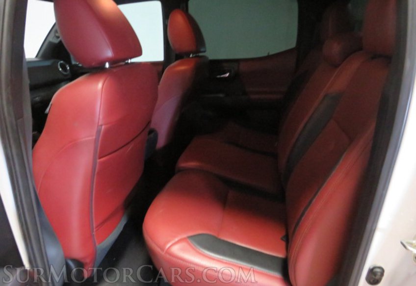 2017 Toyota Tacoma - Image 32