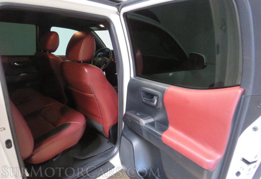 2017 Toyota Tacoma - Image 24