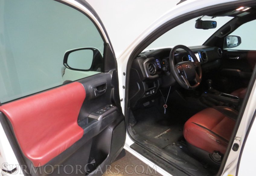 2017 Toyota Tacoma - Image 22