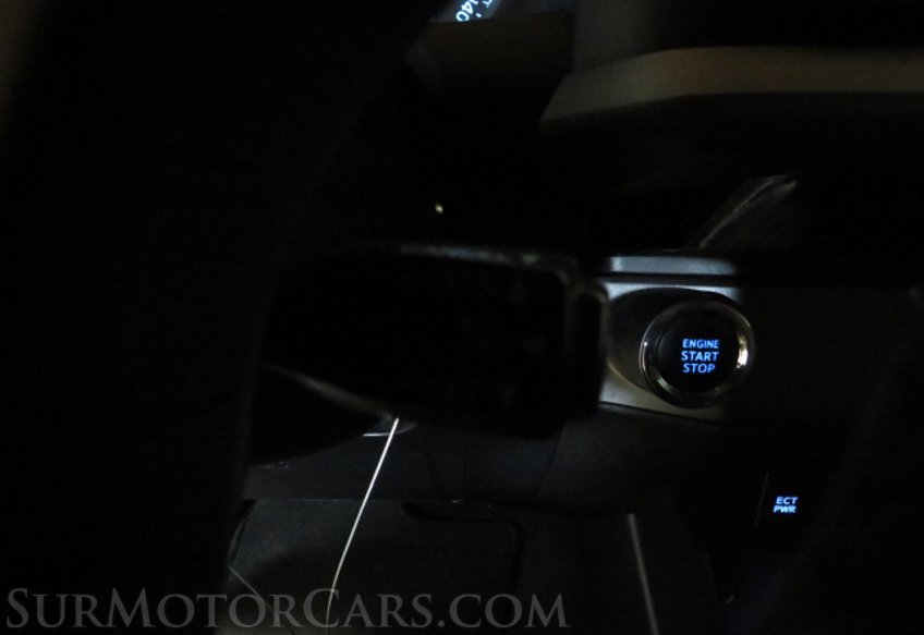 2017 Toyota Tacoma - Image 39