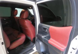 2017 Toyota Tacoma - Image 24