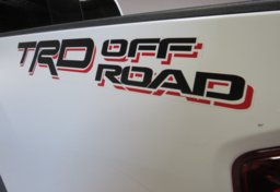 2017 Toyota Tacoma - Image 21