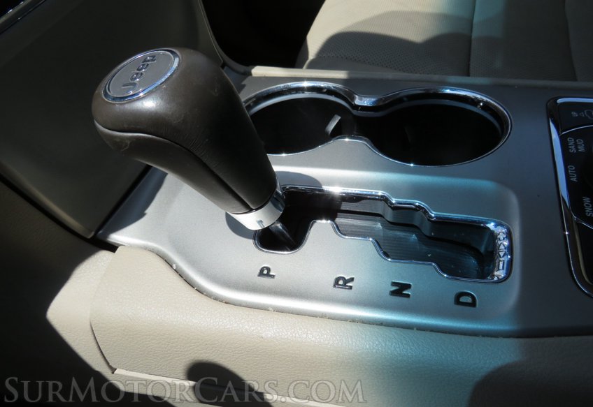 2012 Jeep Grand Cherokee - Image 44