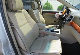 2012 Jeep Grand Cherokee - Image 24