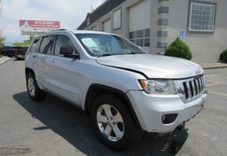 2012 Jeep Grand Cherokee - Image 3
