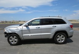 2012 Jeep Grand Cherokee - Image 9