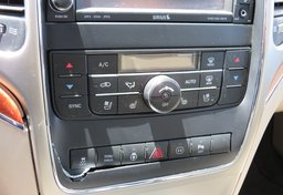 2012 Jeep Grand Cherokee - Image 38