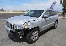 2012 Jeep Grand Cherokee - Image 4