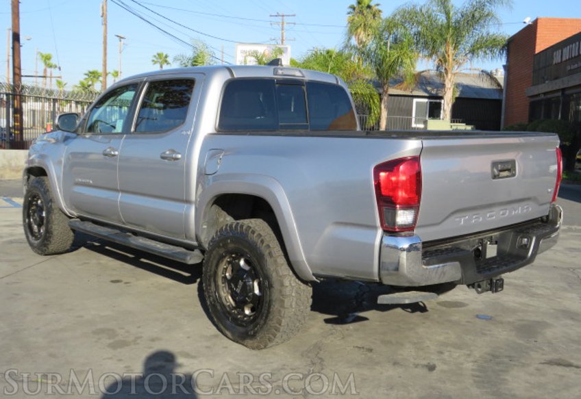 2020 Toyota Tacoma - Image 5
