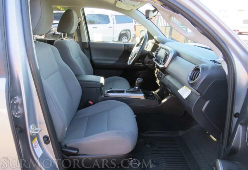 2020 Toyota Tacoma - Image 22