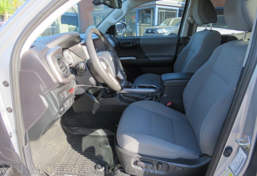 2020 Toyota Tacoma - Image 33