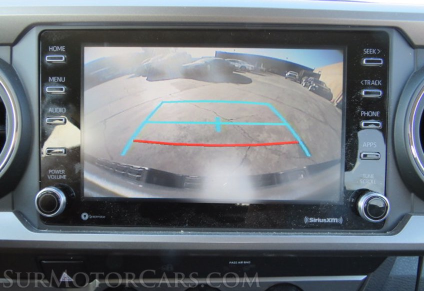 2020 Toyota Tacoma - Image 12