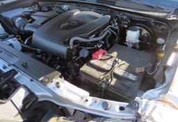 2020 Toyota Tacoma - Image 37