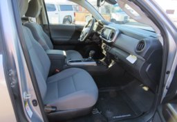 2020 Toyota Tacoma - Image 24