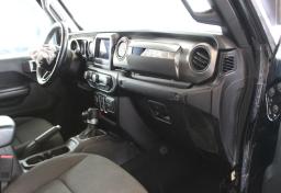 Thumbnail of 2020 Jeep Gladiator