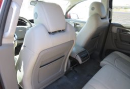 2017 Chevrolet Traverse - Image 26