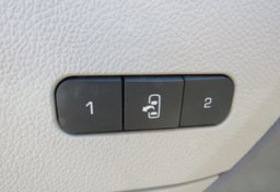 2017 Chevrolet Traverse - Image 42