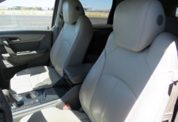 2017 Chevrolet Traverse - Image 24