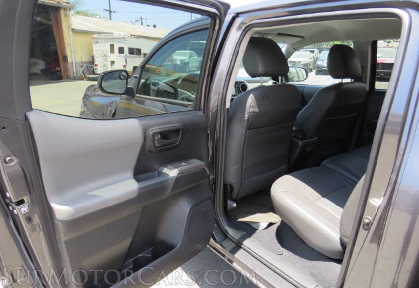 2018 Toyota Tacoma - Image 22