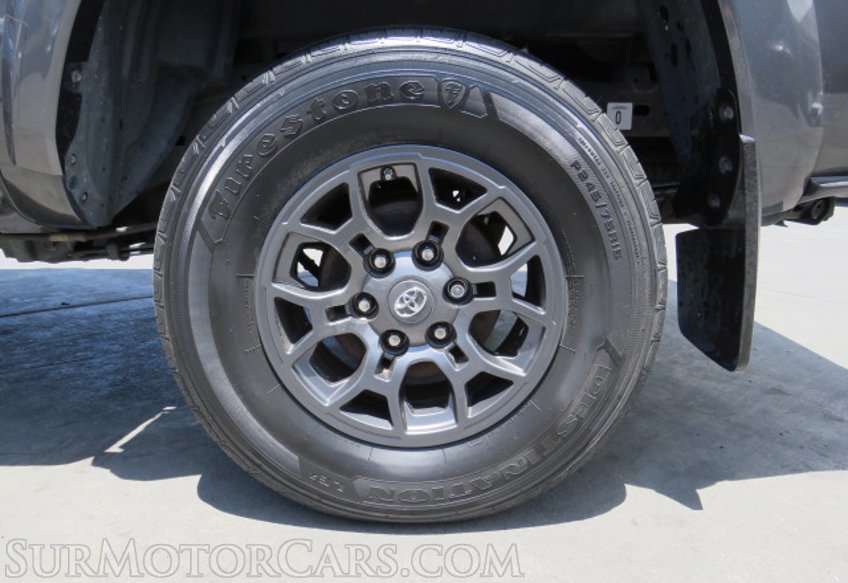 2018 Toyota Tacoma - Image 16