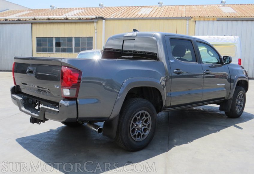 2018 Toyota Tacoma - Image 7