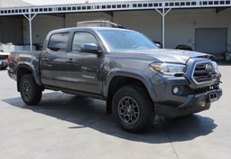 2018 Toyota Tacoma - Image 3