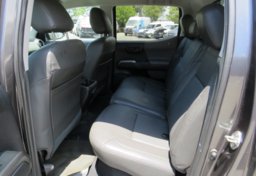 2018 Toyota Tacoma - Image 30