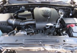 2018 Toyota Tacoma - Image 48