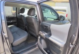 2018 Toyota Tacoma - Image 23