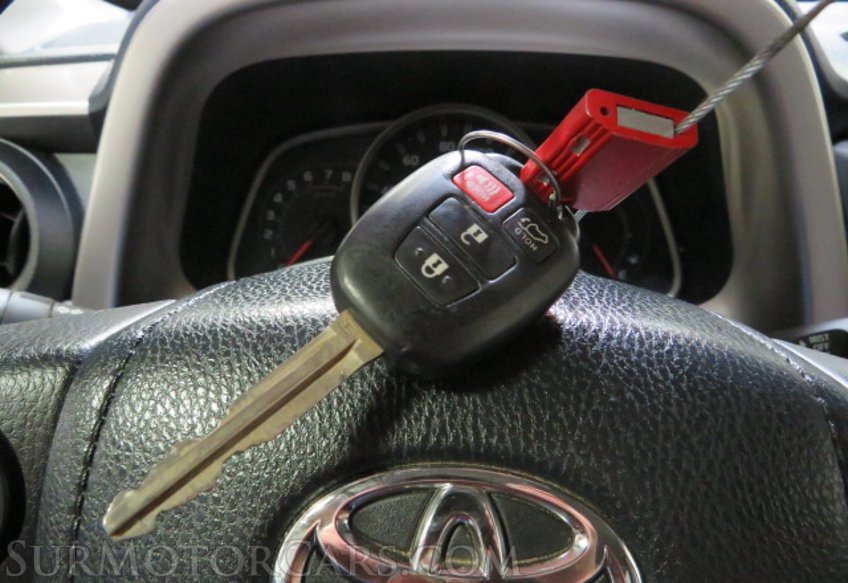 2015 Toyota RAV4 - Image 40