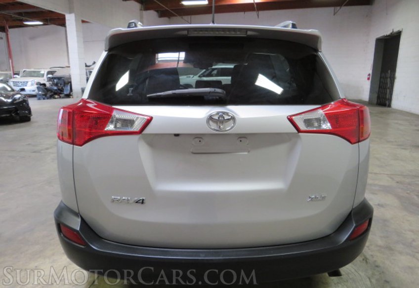 2015 Toyota RAV4 - Image 13