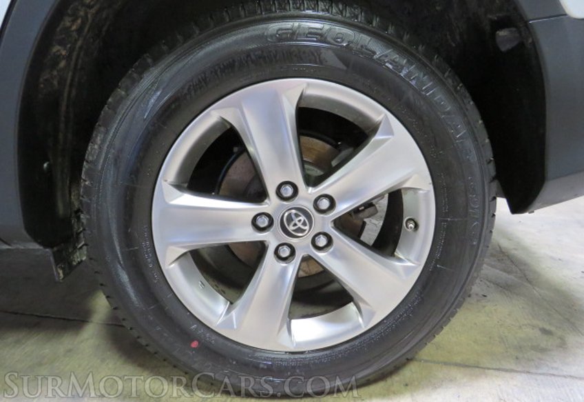 2015 Toyota RAV4 - Image 22
