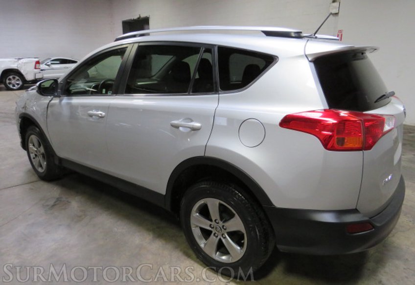 2015 Toyota RAV4 - Image 7