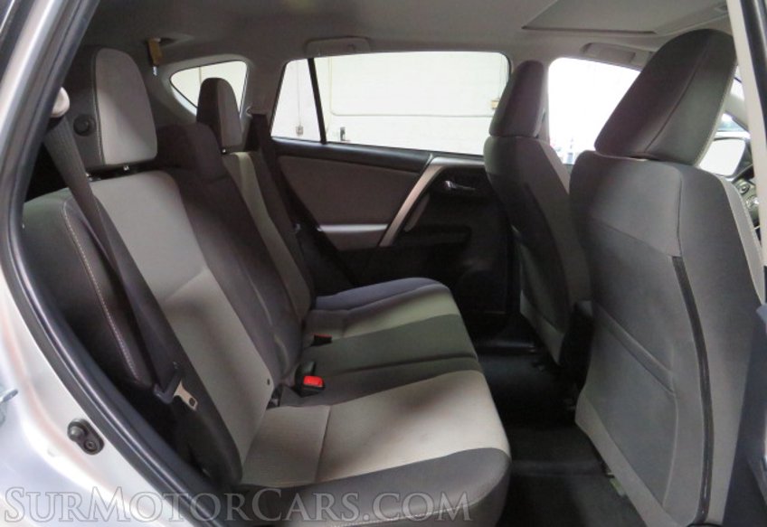 2015 Toyota RAV4 - Image 35