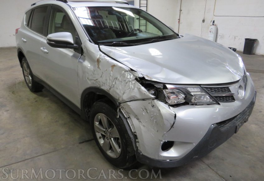 2015 Toyota RAV4 - Image 4