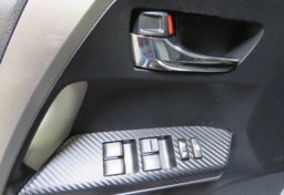 2015 Toyota RAV4 - Image 24