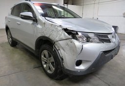 2015 Toyota RAV4 - Image 2