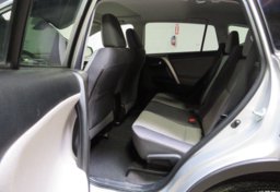 2015 Toyota RAV4 - Image 29