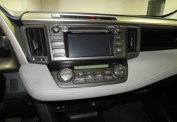 2015 Toyota RAV4 - Image 46