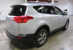 2015 Toyota RAV4 - Image 6