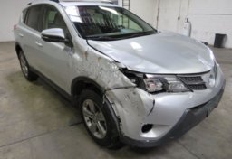 2015 Toyota RAV4 - Image 4