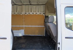 2021 Nissan NV Cargo - Image 17