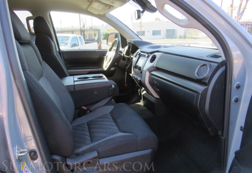 2019 Toyota Tundra - Image 21