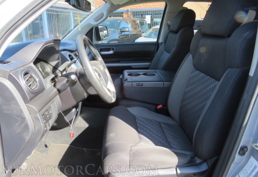 2019 Toyota Tundra - Image 22