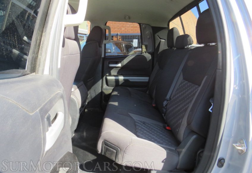 2019 Toyota Tundra - Image 28